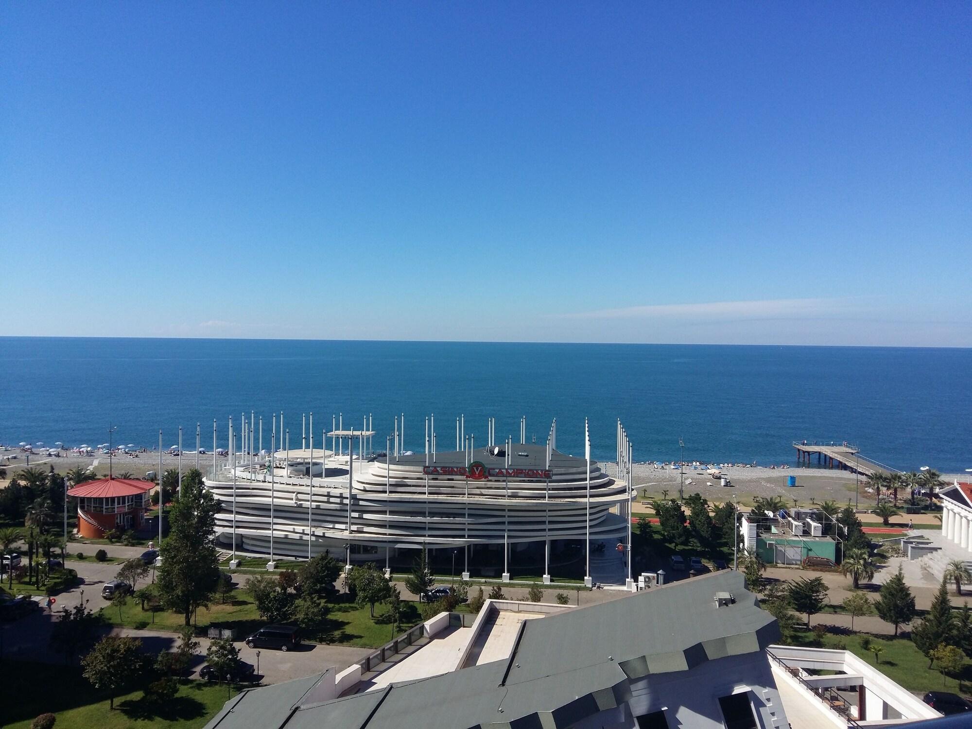 באטומי Sea View Rock Hotel מראה חיצוני תמונה