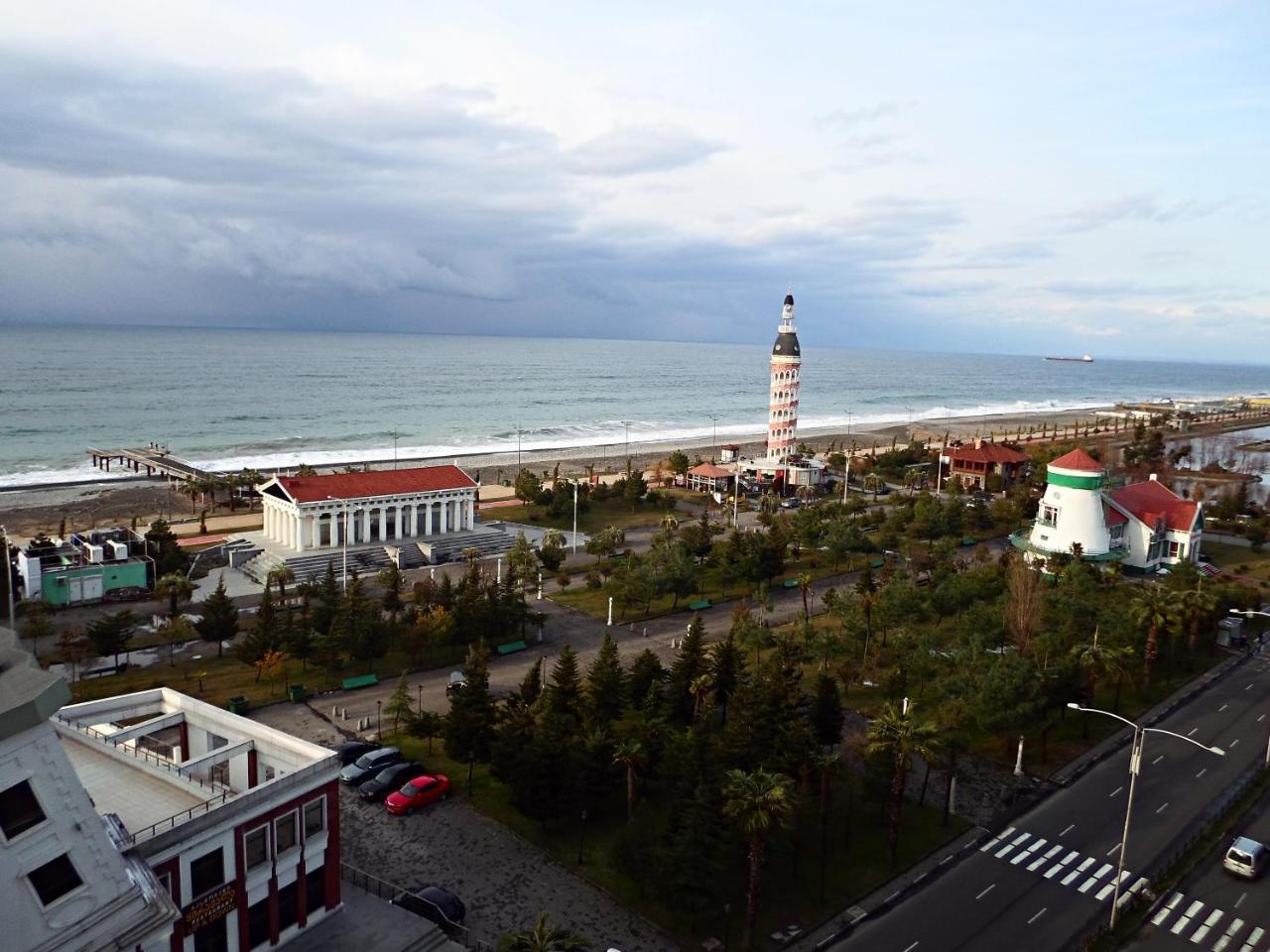 באטומי Sea View Rock Hotel מראה חיצוני תמונה